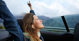 Cómo establecer metas financieras para independizarte sin deudas